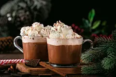 Hot chocolate with cream