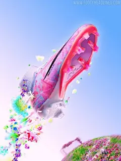 炫酷蓝粉配色！C罗设计全新耐克战靴，姆巴佩武磊等参与代言_新浪新闻