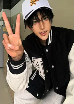 棒球服高中生#服部平次 #cos #名侦探柯南 #男高中生@抽纸z，采集@屿堍