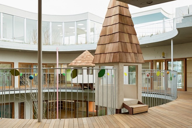 日本东京一座犹如迷你运动场的幼儿园 to.