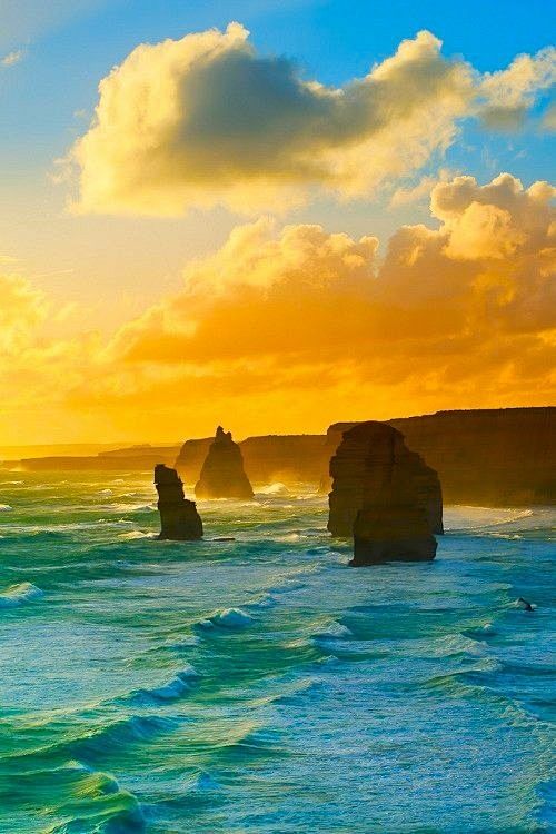 Twelve Apostles, Vic...