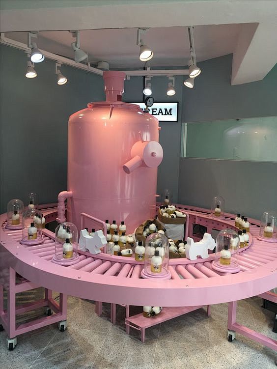 pink conveyer belt