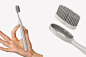 An eco-friendly brush that calculates the plastic you have saved from the trash | Yanko Design