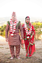 traditional Nepalese Wedding fashion  Photography by jessamynharrisweddings.com