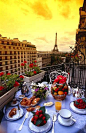 享受巴黎的早餐。 #景点#