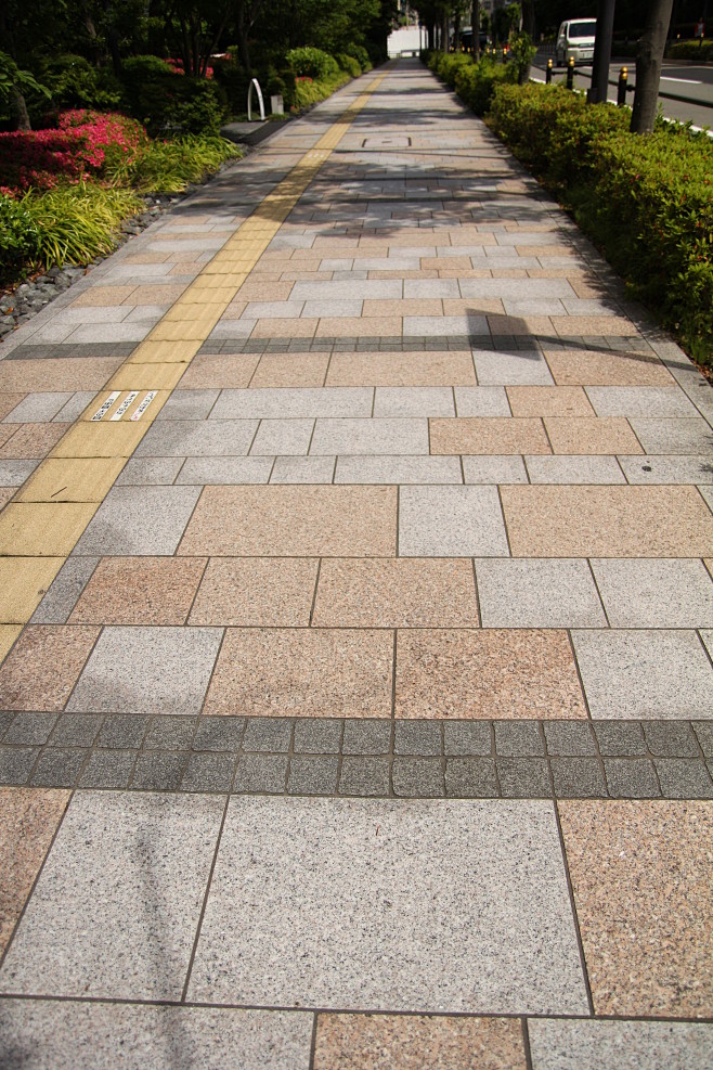 3m人行道铺装做法，照于日本