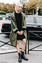 PFW-Paris_Fashion_Week-Spring_Summer_2016-Street_Style-Say_Cheese-Model-Knit_Dress-Trench_Coat-1: 