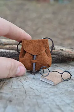 智利的艺术家Joanna的手工作品
via @❤sweety♪~
精选 @花瓣手工