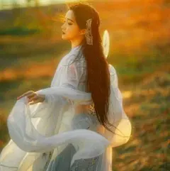 女生头像＊壁纸＊闺蜜＊真人＊古风 ＊动漫＊唯美＊朦胧＊仙气.所有头像均来源于网络,不可商用。侵删致歉，花瓣@咸鱼枫