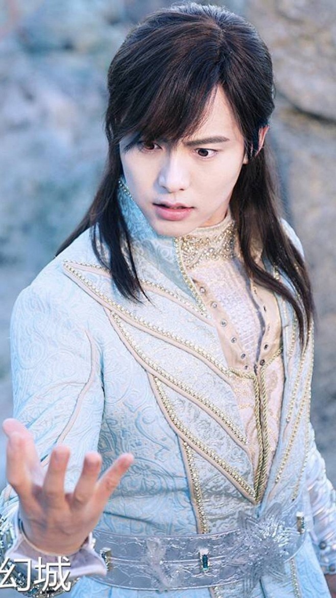 18:05:37幻城·樱空释·马天宇东方 古装 武侠破碎的蓝同采自duitang