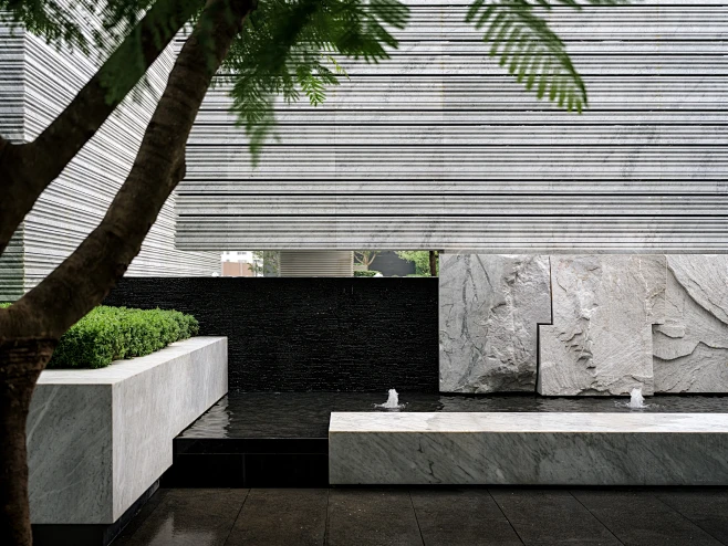城市的风景，东莞华润旗峰润府城市展厅 / 承迹景观 – mooool木藕设计网-花瓣网