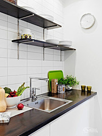 简约清爽的现代厨房设计图片