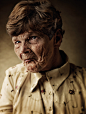 Coleção dos Tempos : Portrait de idosos em asilos.