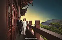 一定是特别钟爱这个地方，才会雨天也来#杭州美景# #摄影# 承接样片调修，样片包装，数码培训，客样修调 @零五柒壹-洪峰 @ENSU造型-恩素 @超妹児 @摄影师杜元璋 @摄影王炉 @蜜锋先生 ​​​ ​​​​@柱子 ​​​​