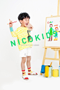 一枚小画家和大家道晚安#nicokids主题拍摄# 服装赞助：@everlyland ​​​ ​​​​