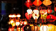 会安古镇一条街上的工艺品_5169520272