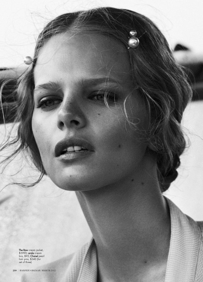 Marloes Horst by Wil...