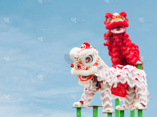 舞蹈,舞狮服装,狮子舞蹈,演出服,风,艺术,水平画幅,符号,白色,高处