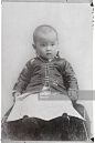 children-of-the-chinese-royal-family-the-infant-daughter-of-the-tsai-picture-id516556590 (685×1024)
