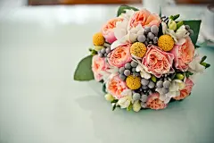 多种鲜花包装成的球形花束46246_婚礼婚戒鲜花_节庆类_图库壁纸_联盟素材