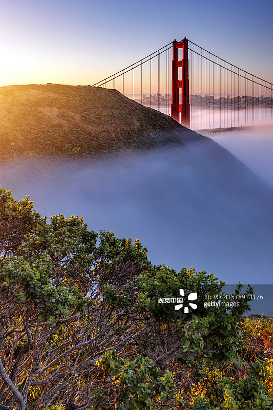 Golden Gate Bridge, ...