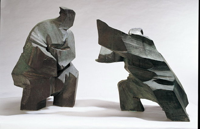 台湾雕塑家朱铭的木雕作品