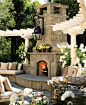 Outdoor fireplace: 