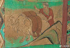 【驮水的大象】#遇见敦煌#莫高窟第154窟，中唐。画面描写长者向国王借来二十头大象，驮水注入涸泽救鱼的情节。大象为白描。仅用赭红色涂水袋，手法简练。 ​​​