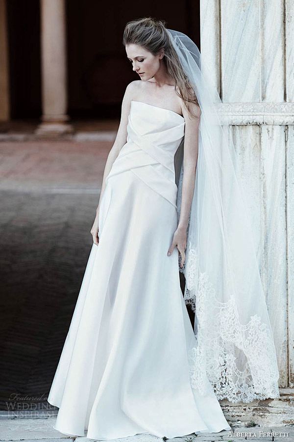 Alberta Ferretti 201...