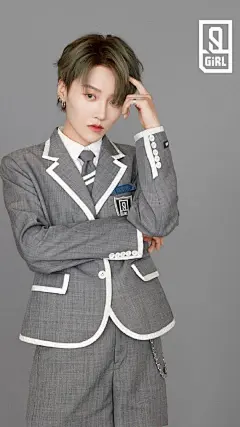 制服女神刘雨昕时尚休闲白嫩写真手机壁纸