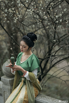 随心的（秘密花园）采集到古装服饰