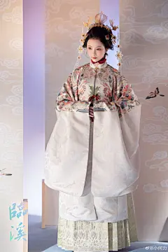 谢谢各位的赞！【白玉之姻】宫大哥和小皮皮的高清有码壁纸来咯～
全套原图还是可以到我们家官博去康康，O成都临溪摄影
感谢支持！ 片子好看，钱也好看呢～就这样。 ​​​​