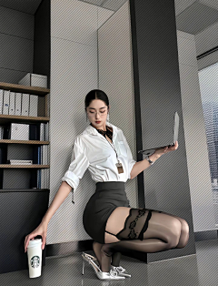GYM画画人采集到速写