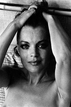 暖阁香箬采集到罗密·施奈德 Romy Schneider