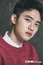 组图：EXO都暻秀与导演姜炯哲登杂志 新片将12月上映 : 韩国男团EXO成员都暻秀近日携手他主演的电影《Swing Kids》的导演姜炯哲，为韩国某电影杂志最新一期拍摄了一组照片。