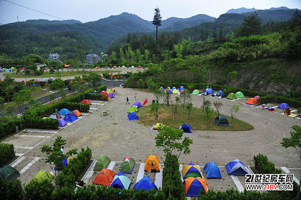 千岛湖房车露营地(姜家营地)