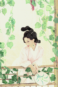 纤手破新橙采集到青衣