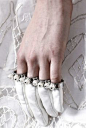 ::: Alexander McQueen 2013 - white gloves ::: / Jewels / Bags / Shoes / Hats / Acessories / Fashion / Woman / Style ✔BWC