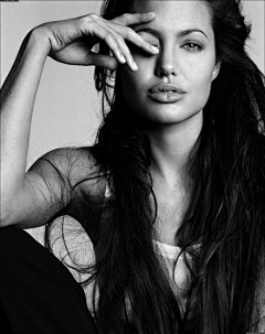 殇城づ采集到AngelinaJolie