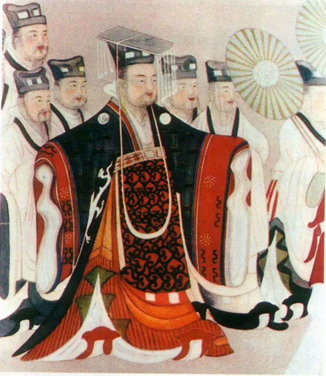 官推：古老的衣橱（汉朝篇）_冠服 : 其中，上衣下裳的冕服为帝王百官最隆重正式的礼服；袍服（深衣）为百官及士人常服，襦裙则为妇女喜爱的穿着 ...