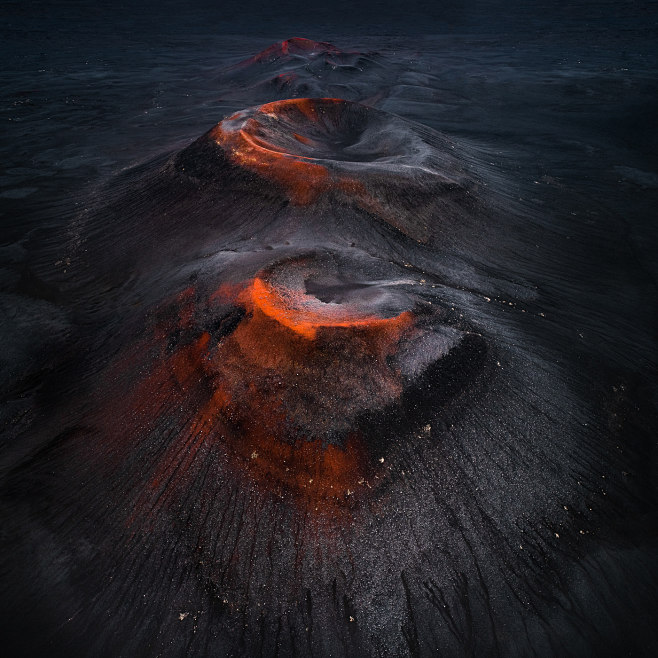 The Crater Series : ...