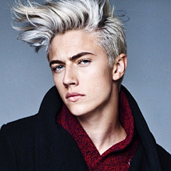 维ta命采集到Lucky blue smith