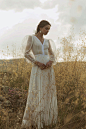 Romancera 2018 Lookbook，又一个来自西班牙的婚纱品牌。