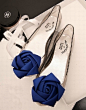 糖果色玫瑰花朵平底鞋，超唯美的一款水晶美鞋，漂亮的玫瑰花朵装饰，凸显优雅奢华！