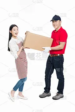 女子收到包裹
