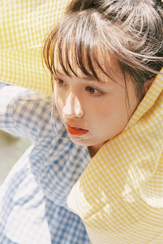 《YEAH》_人像_颇可网,胶片写真,少女,胶片,日系,日杂感,氛围感,写真集-花瓣网