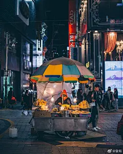 没人能拒绝夜晚的路边摊（ins.ken_pics） ​​​​