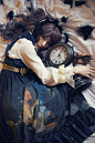 #Lorepo# 说好的开始更新整理以前的装扮图。
Dress: @Juliette-et-Justine微博 -Die Sterntaler(银货)
Headdress: Alice and the Pirates-time travel (时间旅人)
Wig: @DREAMHOLIC-official- magi辉夜色
Blouse: vintage 

总结下，jej的银货可以说是经典款了，既可以日常也可以很有排场，是我的初恋 ​​​​...展开全文c