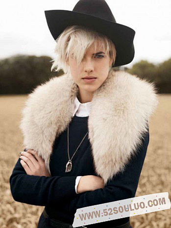 浓郁的西部风情 Agyness Deyn...