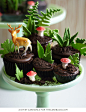 DIY Cupcake Terrarium - an edible cupcake landscape filled with leaves, petite mushrooms and novelty deer | Cakegirls for TheCakeBlog.com